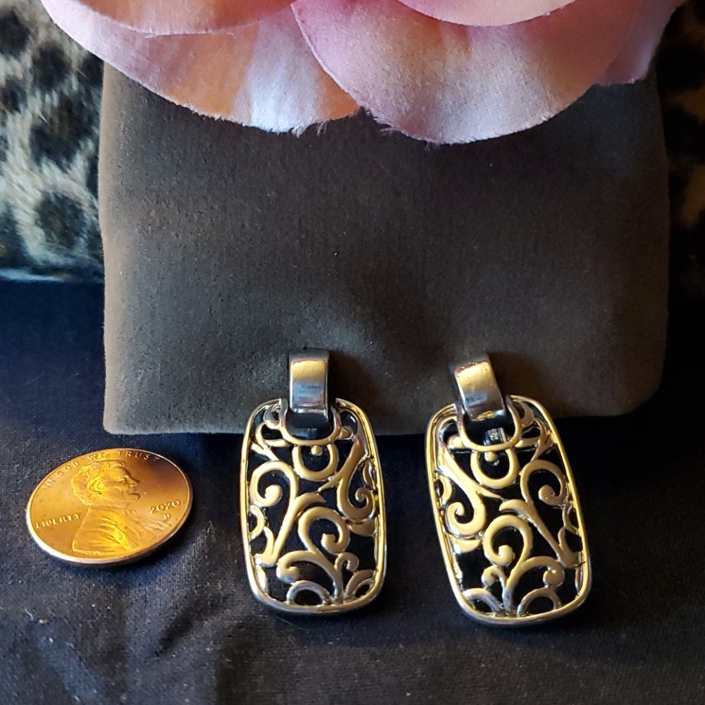 Jewelry - Picture 3 of 3